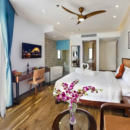 Ritzy Boutique Hotel Da Nang Beach Eksteriør billede